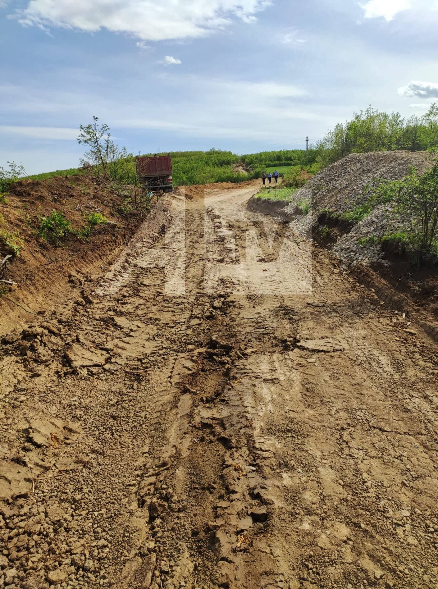 Klina Tokom radova na putu u selu Klinavac pronađeni posmrtni ostaci